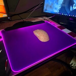 Razer Firefly Pro v2